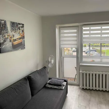 דירה With Balcony *